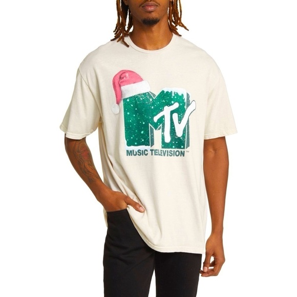 🆕 MTV - Holiday Graphic T-Shirt - Size Large - Picture 1 of 4